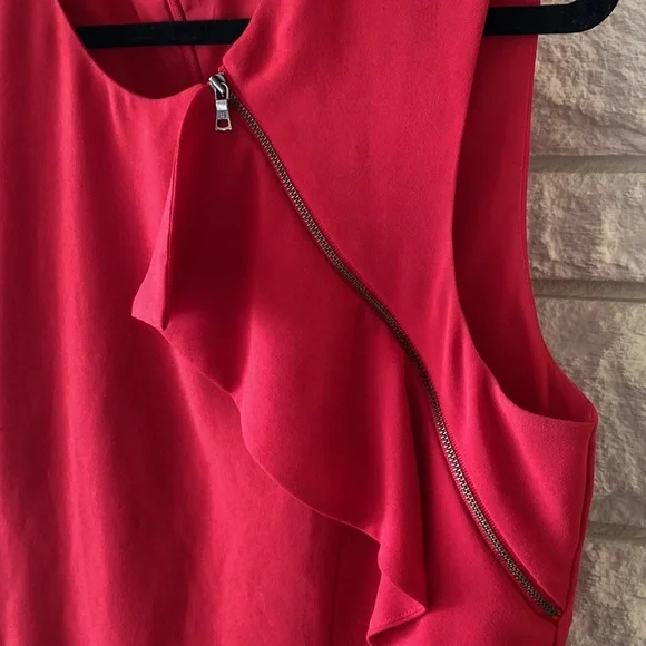 ♥️BCBG Maxazria Ruby Red Zipper Blouse - Medium - Picture 2 of 13